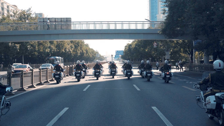 時(shí)政微紀(jì)錄 | 致敬！以國(guó)家之名